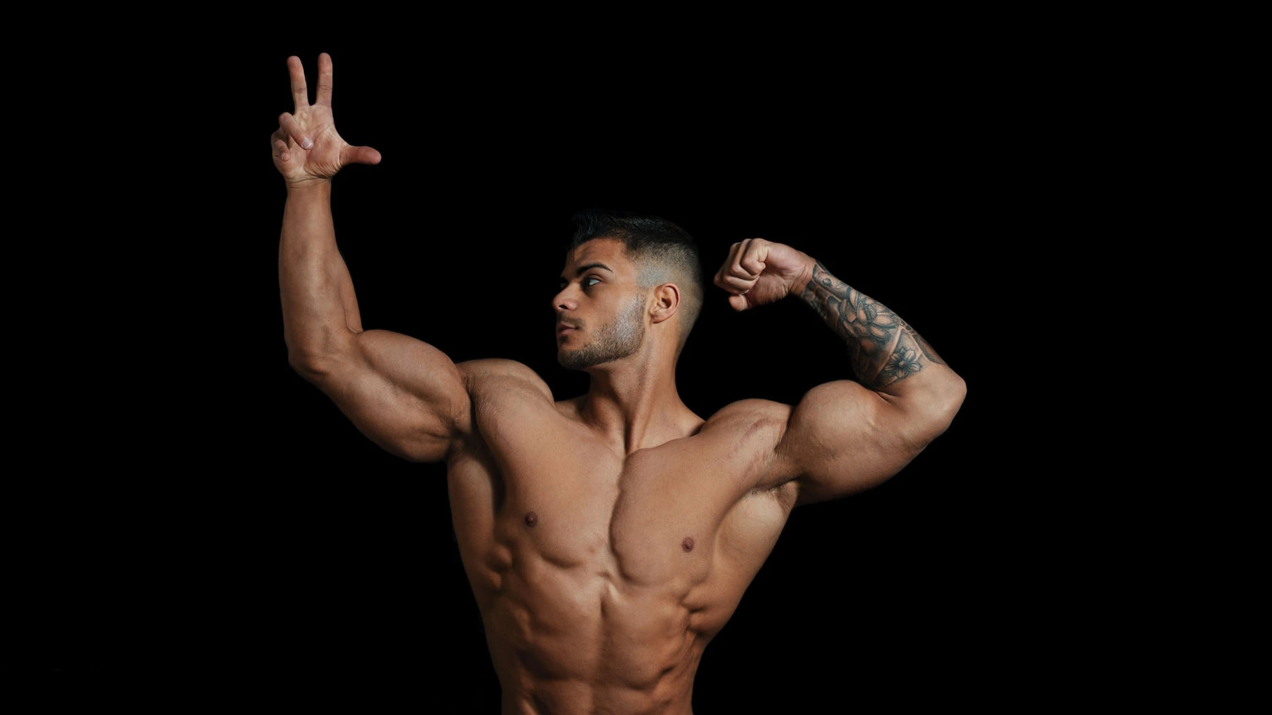 The Ultimate Guide to Gaining Muscle